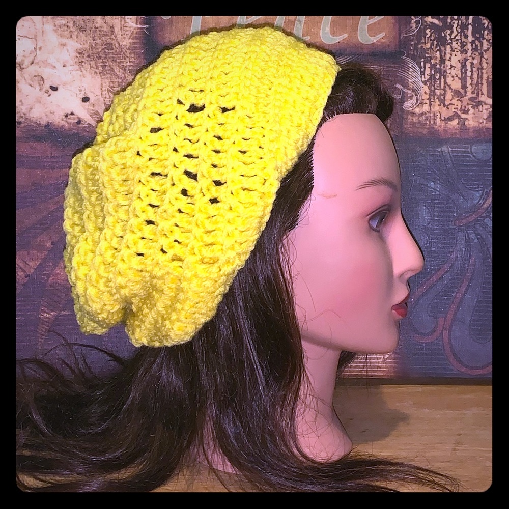 ⭐️ HAND CRAFTED BERET- Sunshine yellow